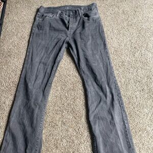 Standard Jeans. Size 32x32.